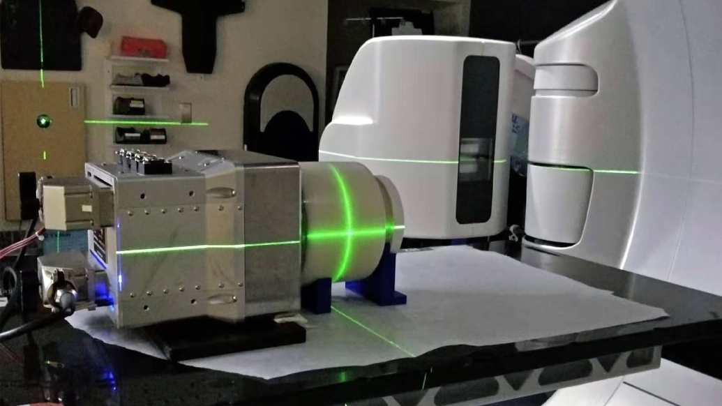 machine green laser grid metal